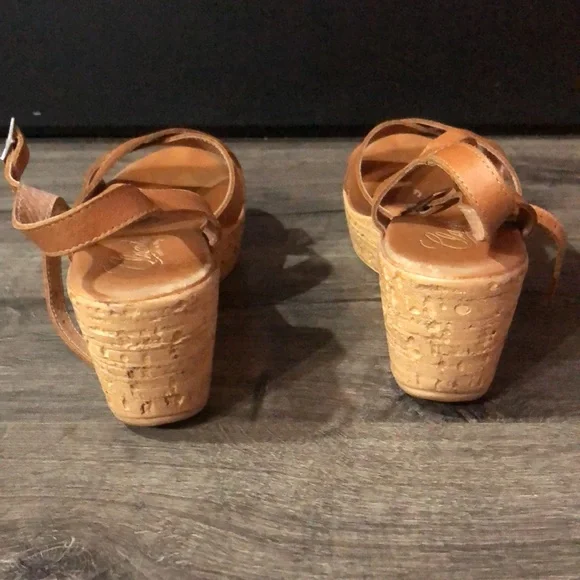 Clanto Italian Sandals - Picture 8 of 15